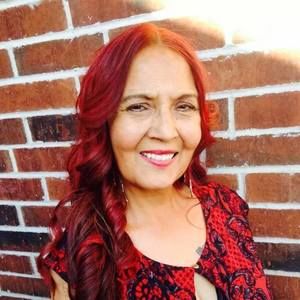 Meet your Posher, Carolyn